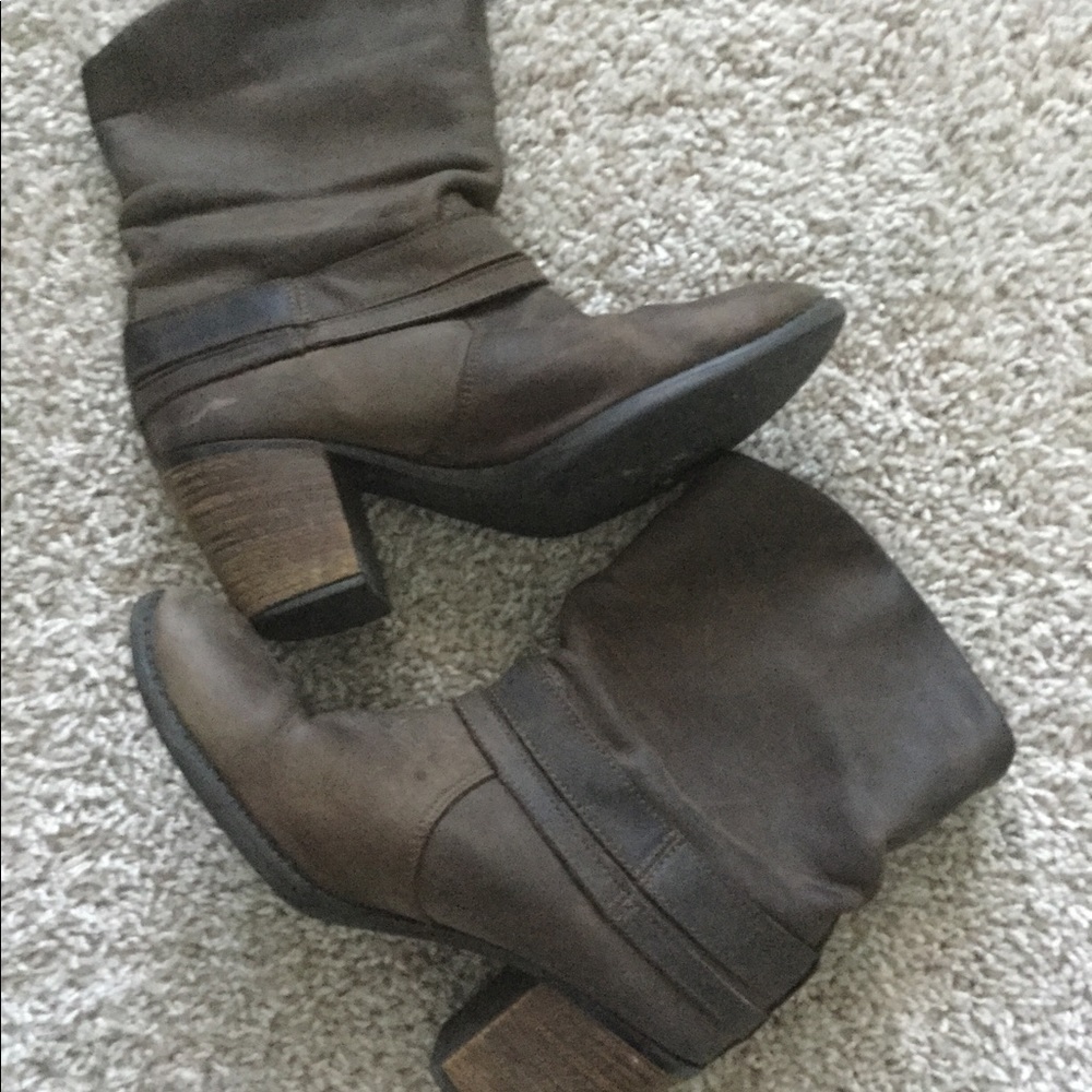 Leather Booties with 2 Buckles - Picture 2 of 8
